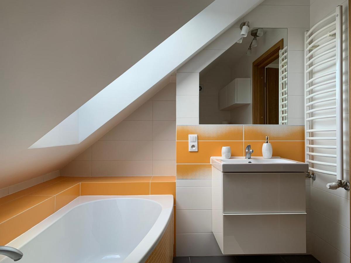 Apartment Sloneczna Rapsodia - Blisko Parku Zdrojowego - Piekny Widok - Ogrod - Taras Rabka